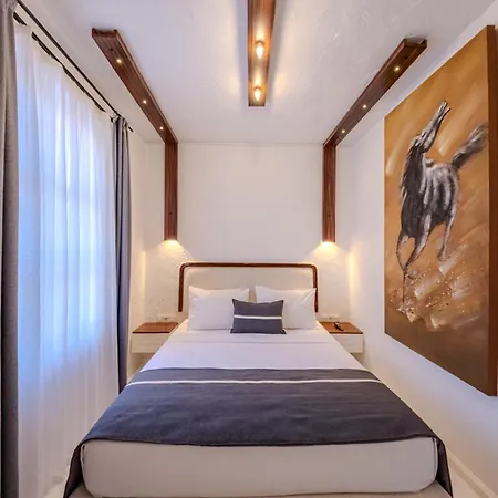 B House ألاتشاتي