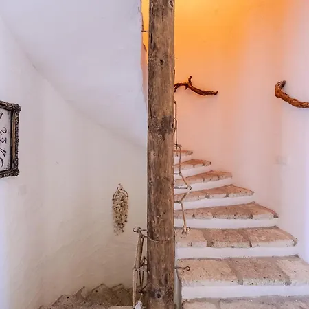 فندق B House